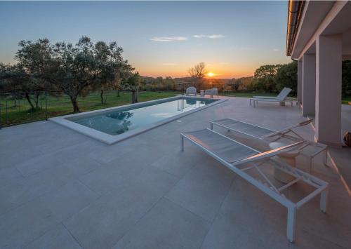 Swimming pool, Villa Calendula in Golas