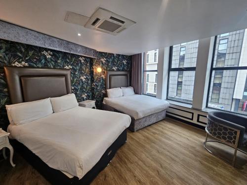 room detail thumbnail 0