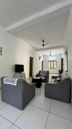 Snehanilayam-1 - image 2