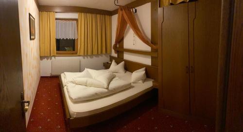 Two-Bedroom Apartment with Balcony and Terrace