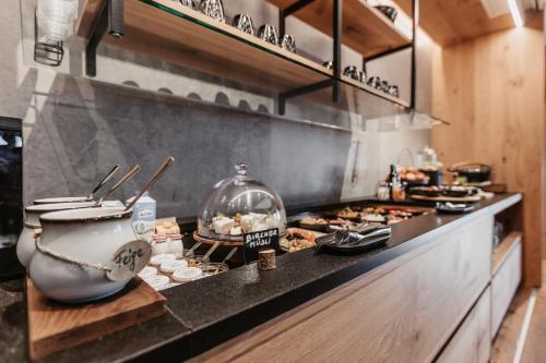 Comida y bebida, Tschermonegg "Wohnen beim Wein" in Glanz An Der Weinstrasse