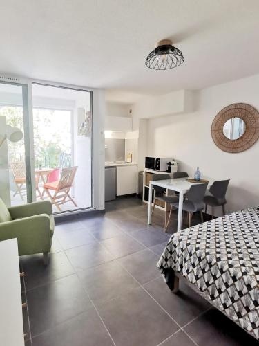 Appartement cosy à La Grande-Motte, clim, parking, Wi-Fi, au calme