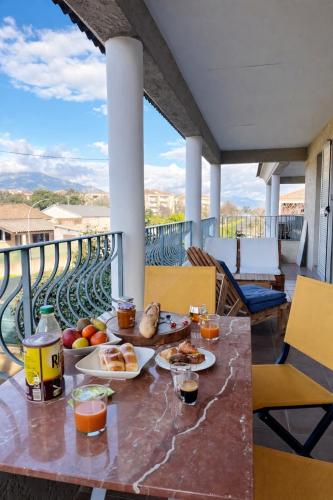 Appart cosy - Lumineux avec terrasse - Location saisonnière - Borgo