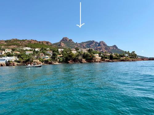 TRESOR d ANTHEOR- Bord de mer in Antheor