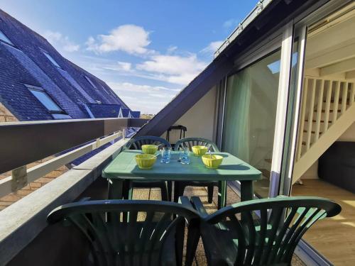 Carnac T2 cosy avec balcon, animaux admis, parking privé - FR-1-377-11