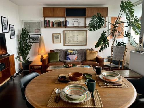 Stylish Room at London Fields Amazing City View chambre d'hôte Hackney Central Railway Station