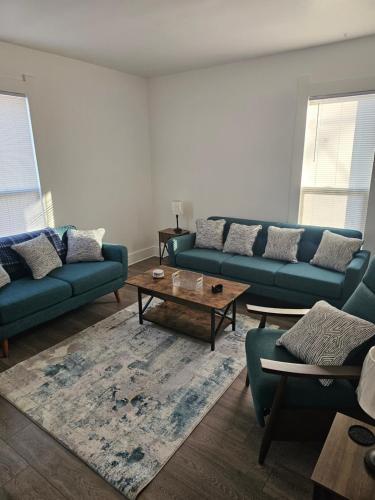 Furnished 2-Bedroom Duplex Downtown Anderson, IN