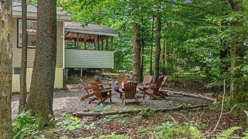 Birchwood by AvantStay Game Room Lake Access in Blakeslee, USA