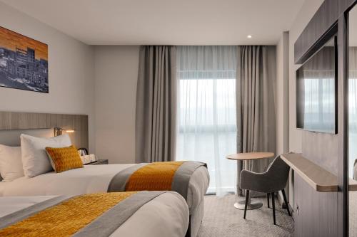 room detail thumbnail 1