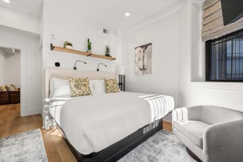 Trendy 2BR Plus Family Getaway | Suite 4 – khách sạn tại Fenway / Kenmore