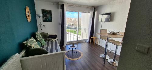 Le Pharo, Studio centre Port, 800m de la plage, clim mobile