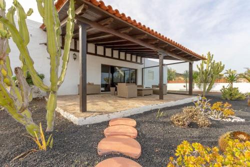 Villa Solerolo - Stunning Villa in Parque Holandés (Villa Solerolo - Stunning Villa in Parque Holandes) in Parque Holandes