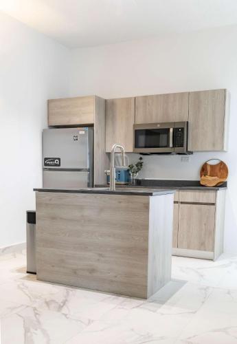 AQUA Casa A 8 Rm 5 Charming Bedroom in Dorado del Mar in Dorado