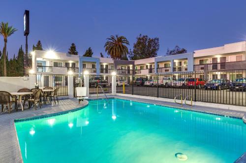 Hotel Seville - Ontario Airport/Chino - image 15