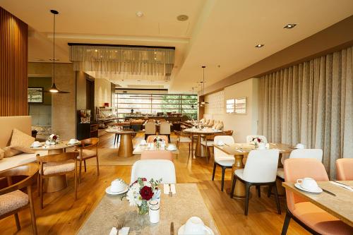 Restaurant, EK Hotel By Preferred Hotels Group in Bogotá