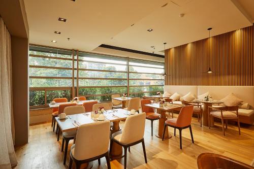 Restaurant, EK Hotel By Preferred Hotels Group in Bogotá