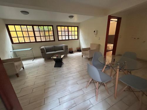 Mexico City apartment, excellent location
