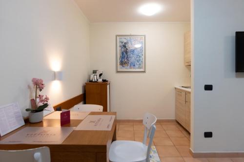 Vittoria Guest House Salerno in Salern