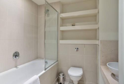 Amazing 2 bed in Canary Wharf - image 6