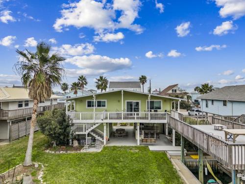 Cheerful Canal Home with Gorgeous Views – khách sạn tại Sea Isle