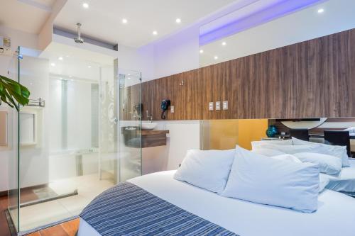 Rainbow Motel (Adult Only) in จันเดีย