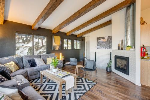 Modern Heavenly Ski Resort Mountain-Top Retreat in Kingsbury (NV)