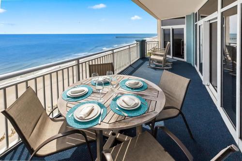 Ocean Blue PH2 | Luxe Oceanfront Escape – khách sạn tại Khu Vuc San Bay