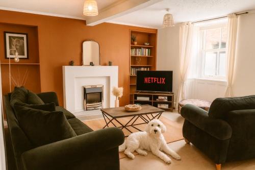 Bourne Cottage, Stylish 3 Bed, Sleeps 7, Pet Friendly, Central Castleton - Hope