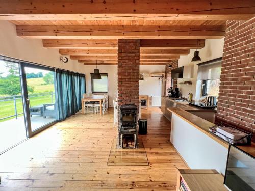 ห้องครัว, Chalet Peklo Hrádeček by Interhome (Chalet Peklo Hradecek by Interhome) in วิชิเซ