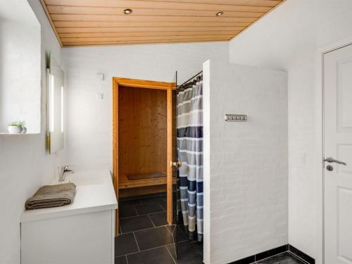 حمام, Holiday Home Sod - 3-2km from the sea by Interhome in Vejers Strand