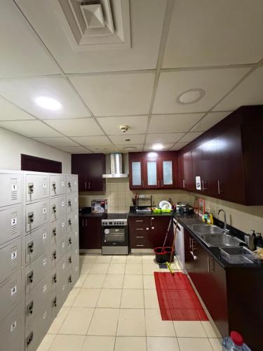 JBR Shared Hostel Premium - image 11