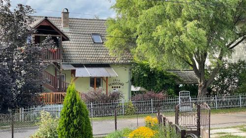 Exterior view, Zold Vendeghaz in Járdánháza