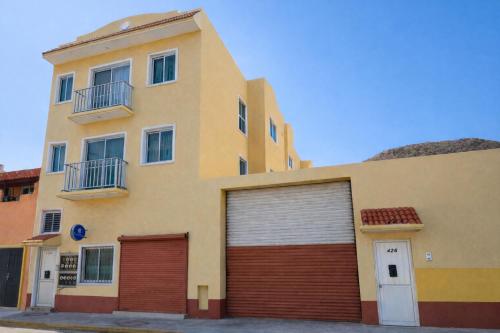 6 huéspedes a 2 min del Pez Vela y Parking privado (6 huespedes a 2 min del Pez Vela y Parking privado) in El Manzanillo