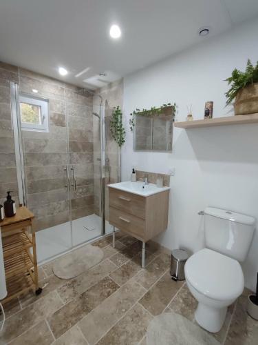 Vannas istaba, Maison cosy à la campagne rénovée (Maison cosy a la campagne renovee) in Saint-Jean-d'Angely