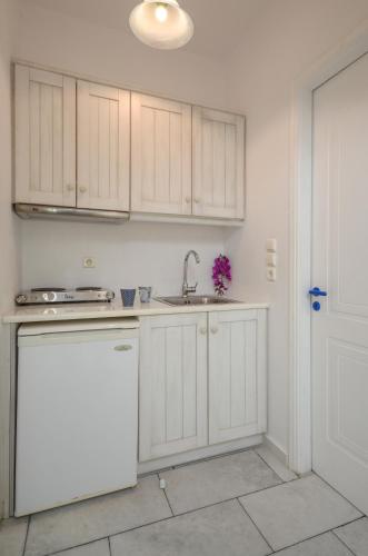2 bedrooms, 3 beds