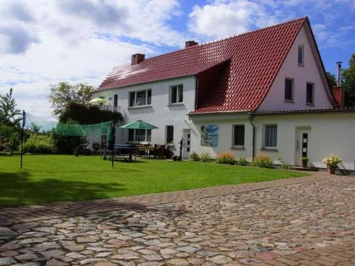 Apartment Schöne Wohnung bei Bergen auf Rügen by Interhome in Thesenvitz, Deutschland