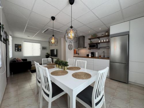 Instalaciones, Fontana Sunset - Spacious 3BR Family Home in Carolina