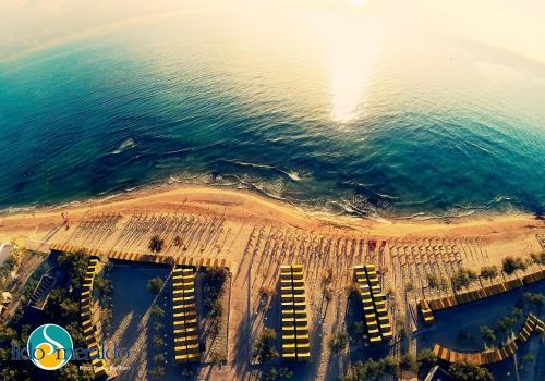 A szálláshely kívülről, Centro Vacanze Lido Smeraldo in Frigole