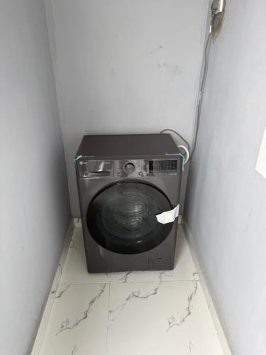 Fresh Corner 2 Apt 7 min Away From Intl Airport MM1