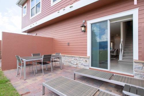 Gorgeous 4 Bedroom Family Friendly Close to Disney 7573 - image 20