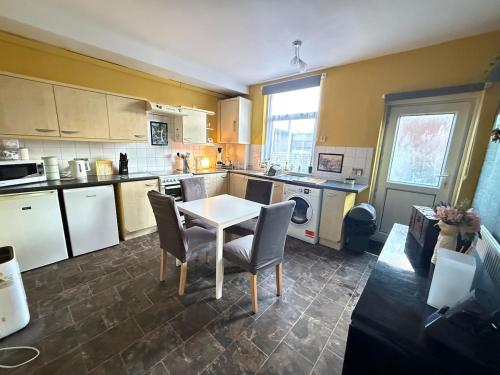 Clay Cross Small two bedrooms house in 克萊克勞斯