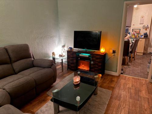 Clay Cross Small two bedrooms house in 克萊克勞斯