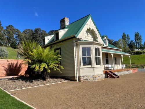 The Cottage at Flowerpot in Middleton