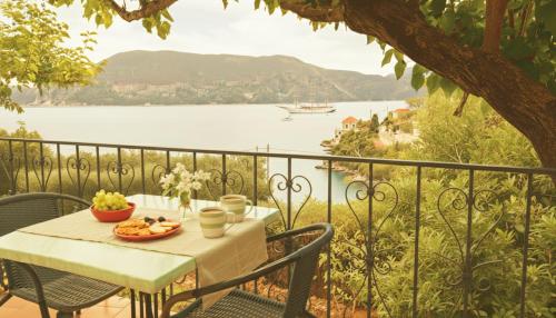 Balcony/terrace, Kaminakia Adults Only Apartments in Erisos