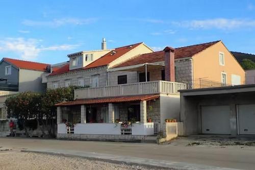 Apartments by the sea Kneza Korcula - 25133 - image 5