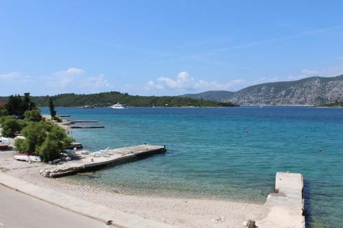 Apartments by the sea Kneza Korcula - 25133 - image 3