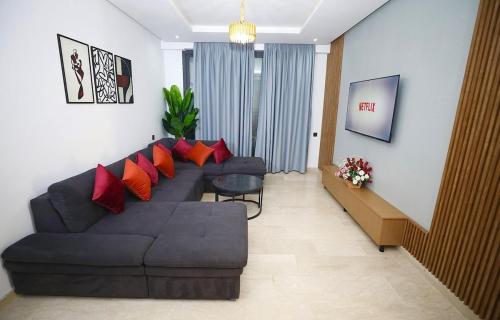 Apartment with pool, beach 5 min away , Oumedya – khách sạn tại Charaf