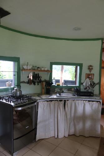 廚房, Cabaña Casa Morada (Cabana Casa Morada) in 富塔萊烏富