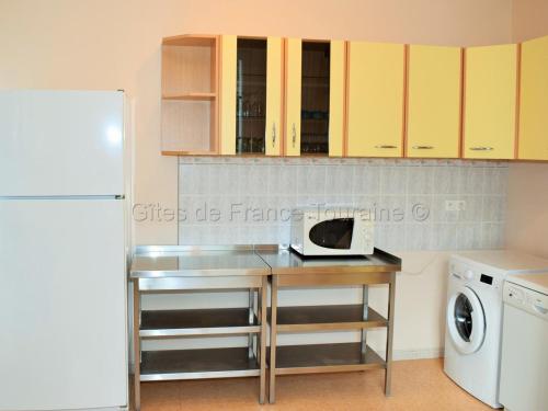 Gîte spacieux de 8 chambres avec jardin, Animaux admis, Wifi, Parking - FR-1-381-646 (Gite spacieux de 8 chambres avec jardin, Animaux admis, Wifi, Parking - FR-1-381-646) in 伊澤爾克勒茲河畔