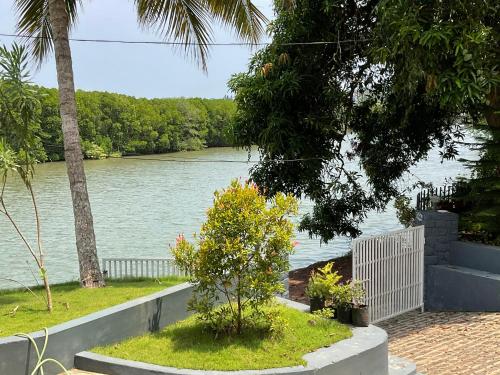 Retreat Rivera where Serenity Meets the River